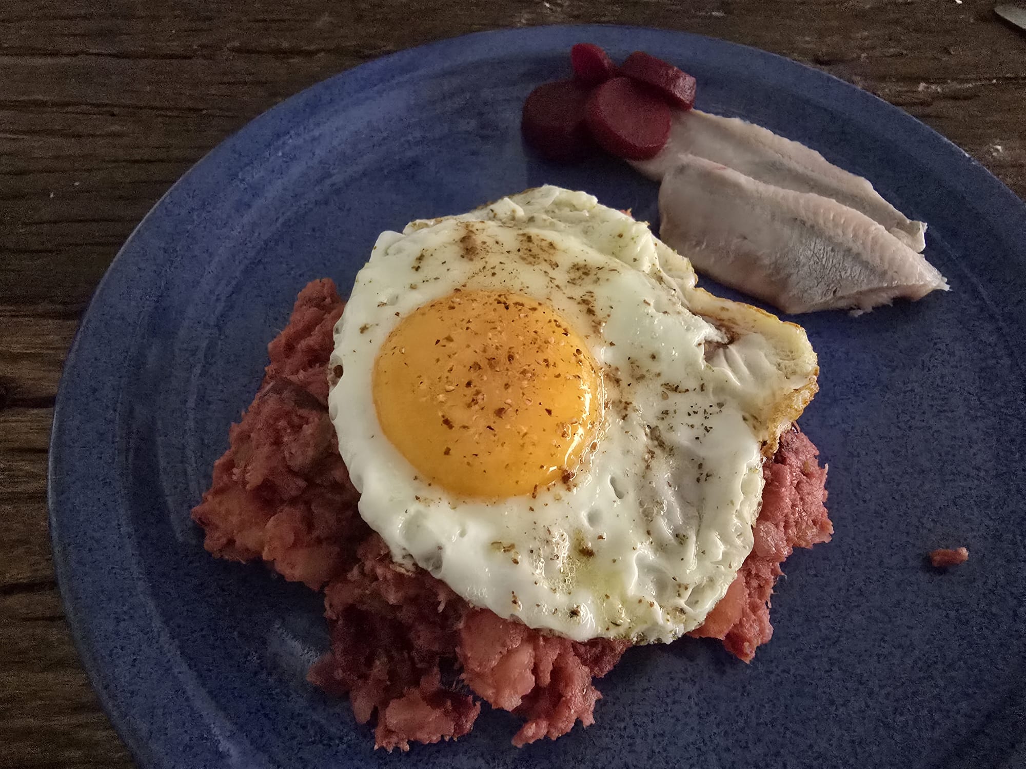 Hamburger Labskaus nach Hafen‑ und Seemannsart